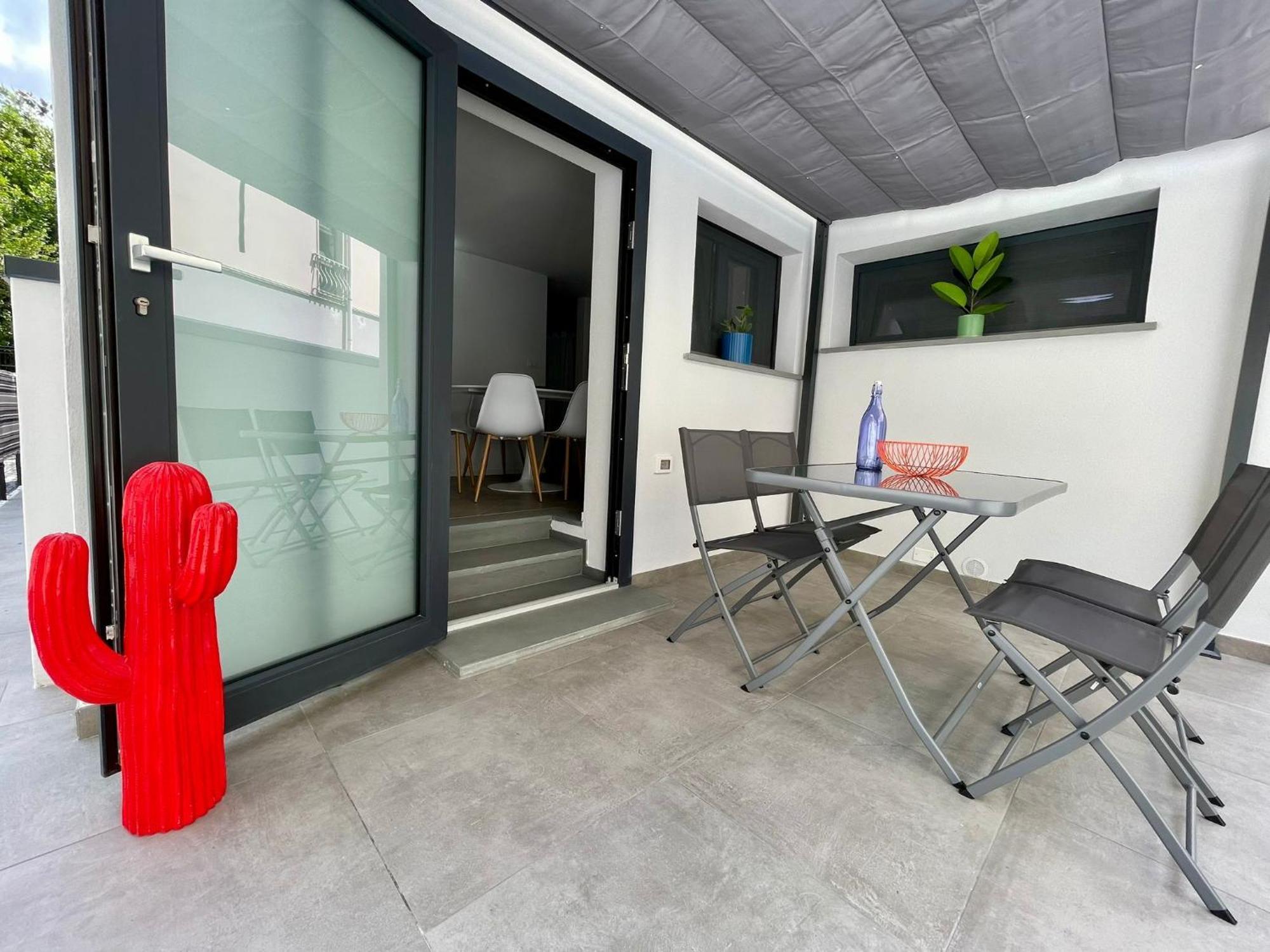 Elisa Apartments B - In Front Of The Walls Of לוקה מראה חיצוני תמונה