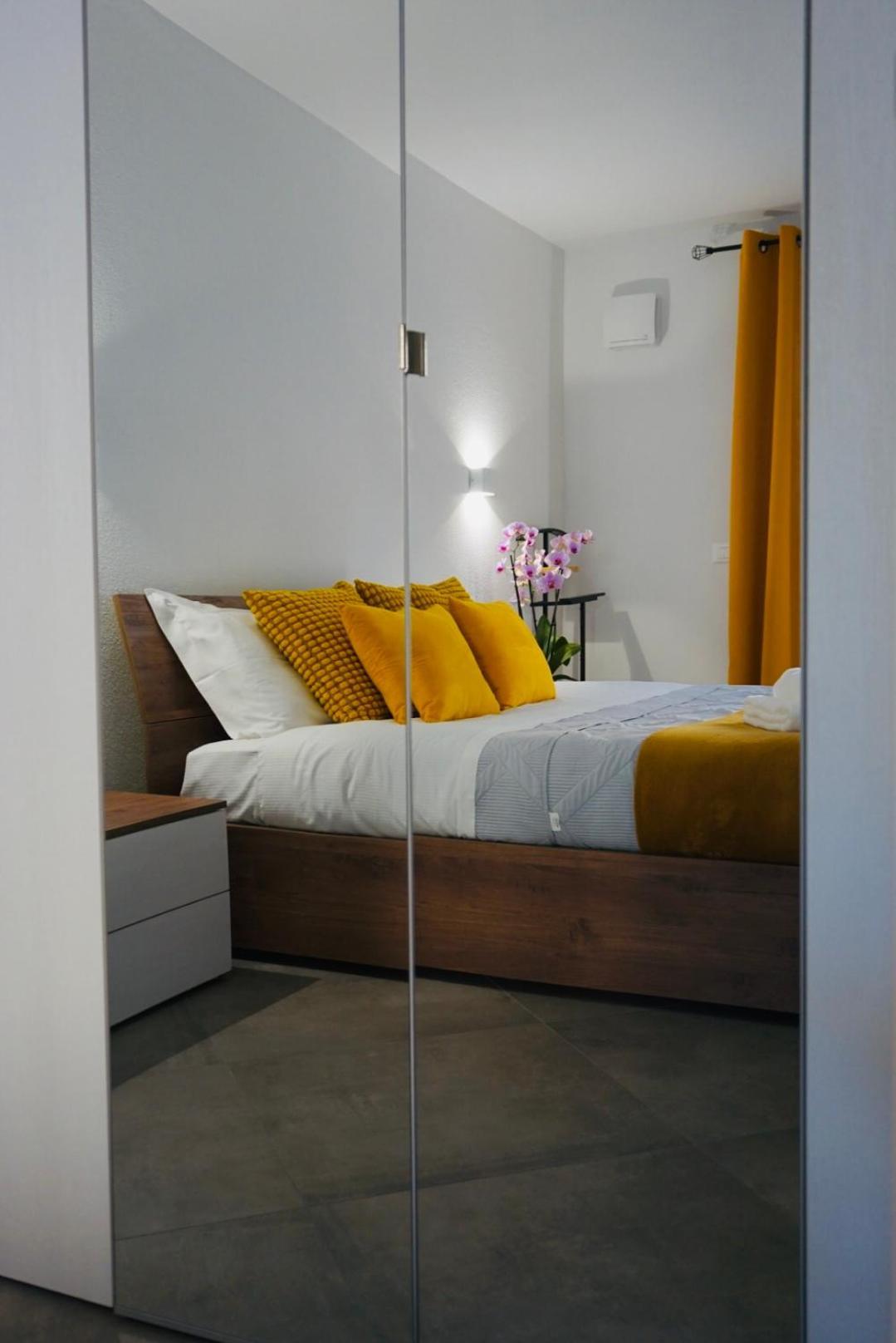 Elisa Apartments B - In Front Of The Walls Of לוקה מראה חיצוני תמונה